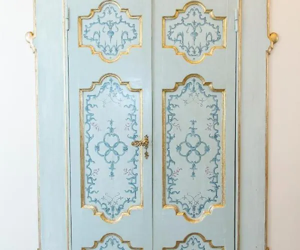 Daire Interno Estense 753 *